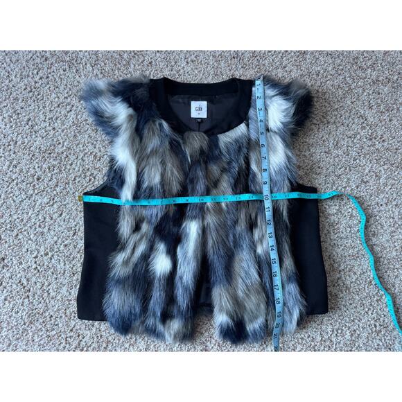 CABI FROSTY Faux Fur Sweater Vest, Size Women's Medium, Gray & White - Picture 5 of 10